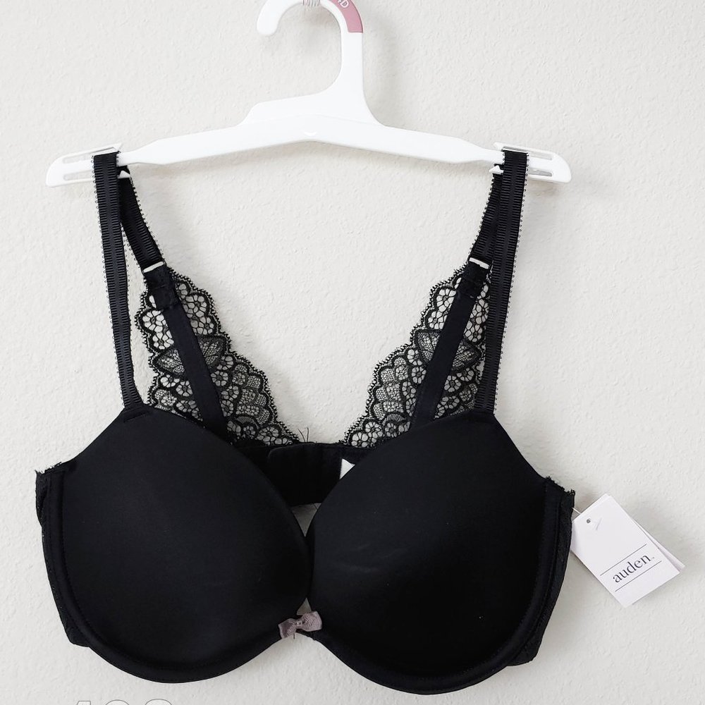 Women's Lightly Lined Plunge Bra - Auden™